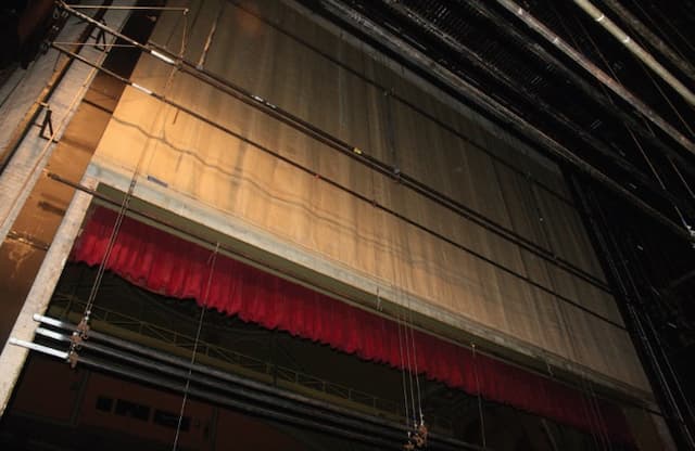 whats-a-fire-curtain